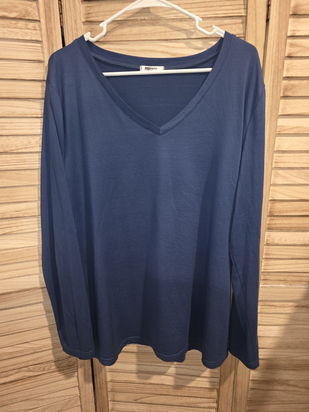 zeagoo Navy V-Neck Long Sleeve Top